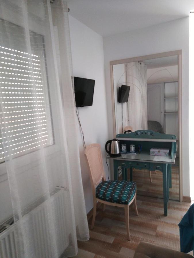 Chambre d'Hôtes du Bois Joli Mesnard-la-Barotière Extérieur photo